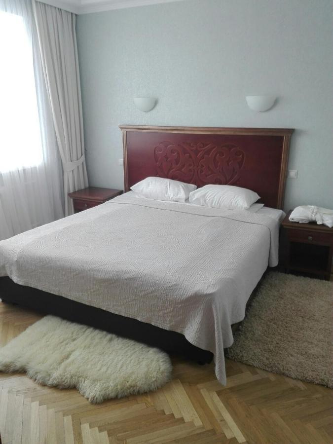 Dnipro Hotel Cherkasy Exterior photo