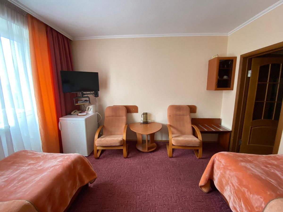 Dnipro Hotel Cherkasy Exterior photo