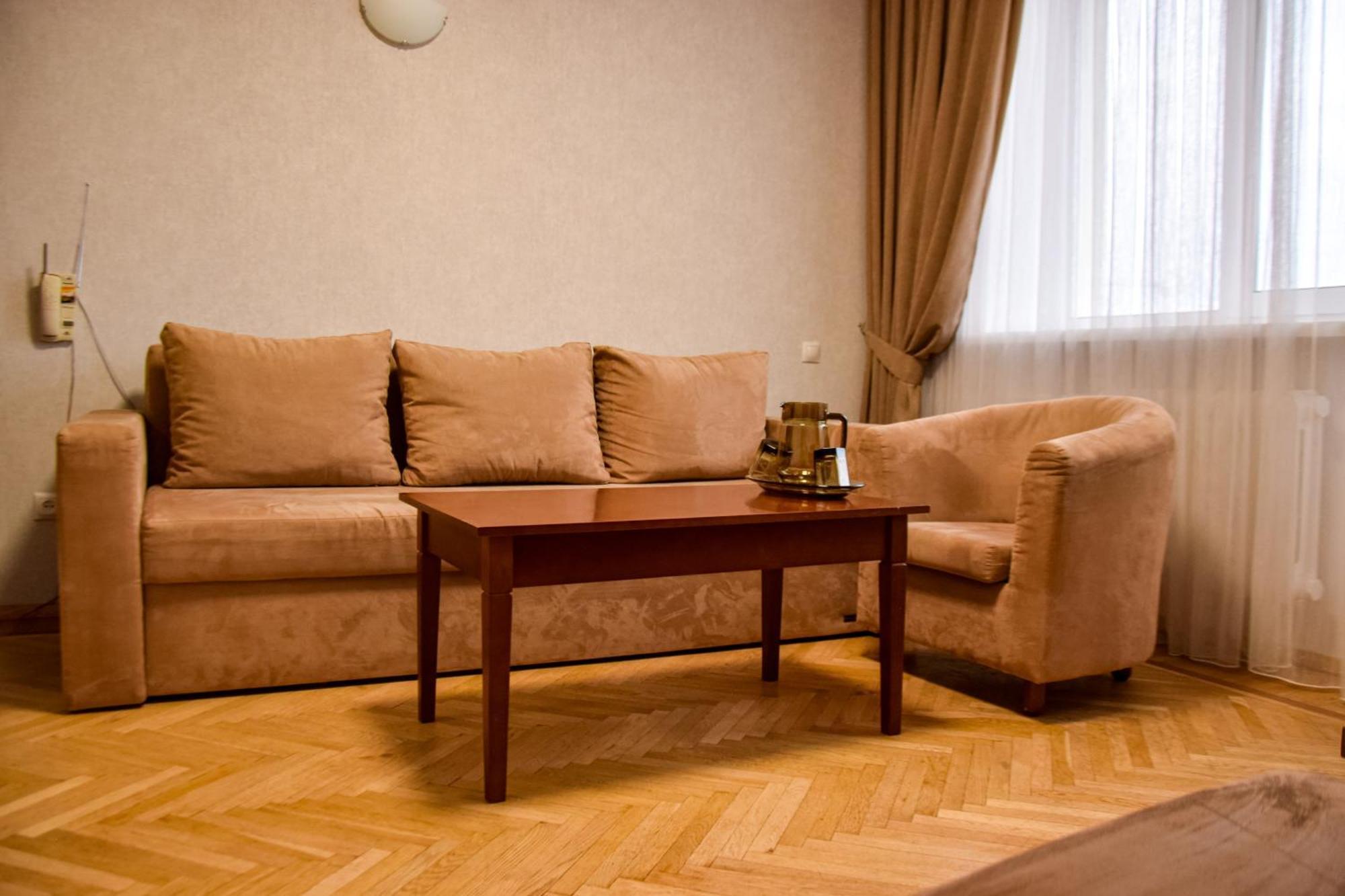 Dnipro Hotel Cherkasy Exterior photo